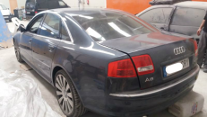 Audi (IN ) A8 V8 4.0 tdi 274CV - Accidentado 1/18