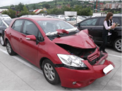 Toyota (n)AURIS 1.4d ACTIVE 90CV - Accidentado 1/19
